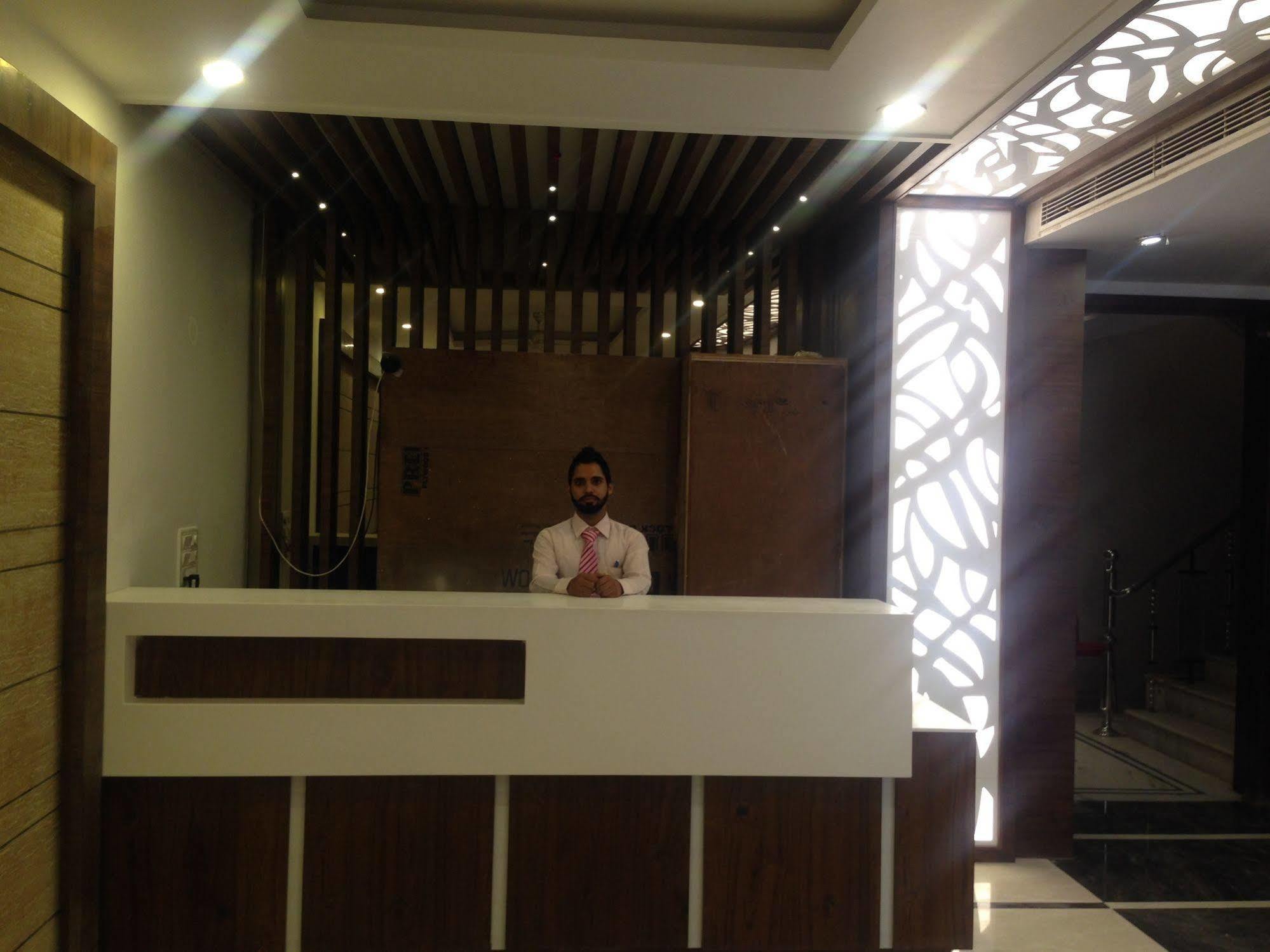 Hotel Namaskar Amritsar Exterior photo