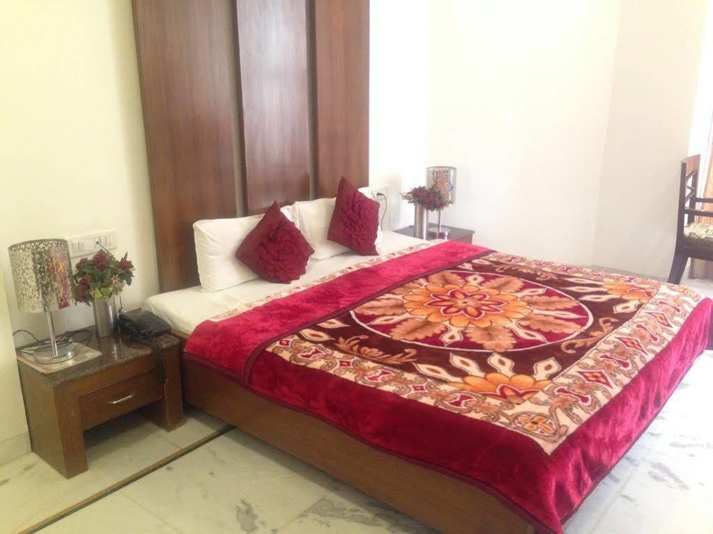 Hotel Namaskar Amritsar Exterior photo